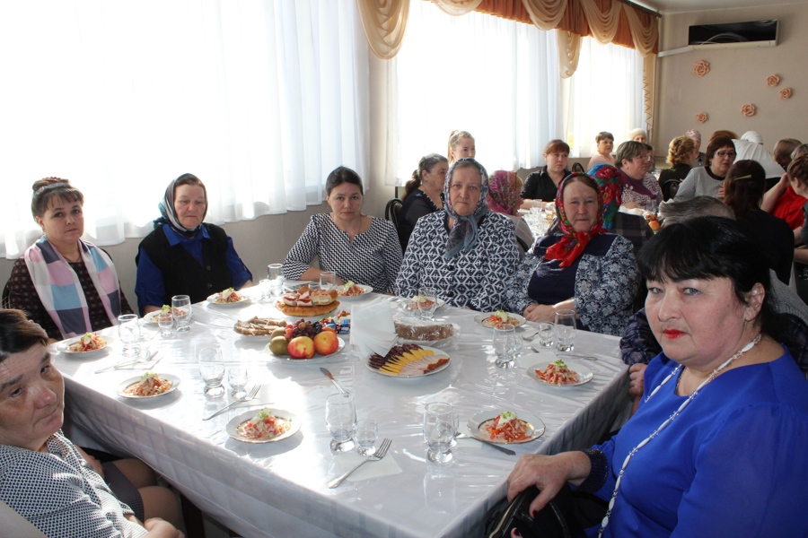 Круглый стол с матерями и женами военнослужащих - участников СВО