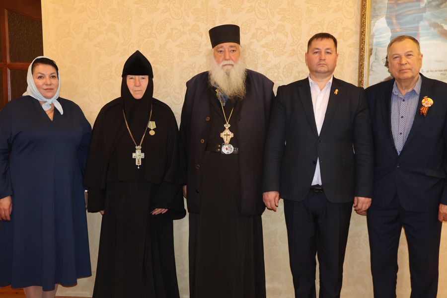 Цивильская земля встретила афонского старца