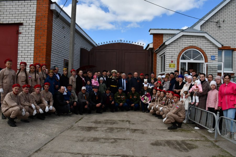 Глава Батыревского муниципального округа поздравил  ветеранов Великой Отечественной войны