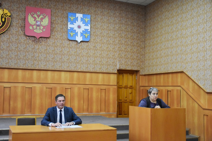 На еженедельном совещании подведены итоги реализации жилищных программ в Козловском муниципальном округе в 2023 году