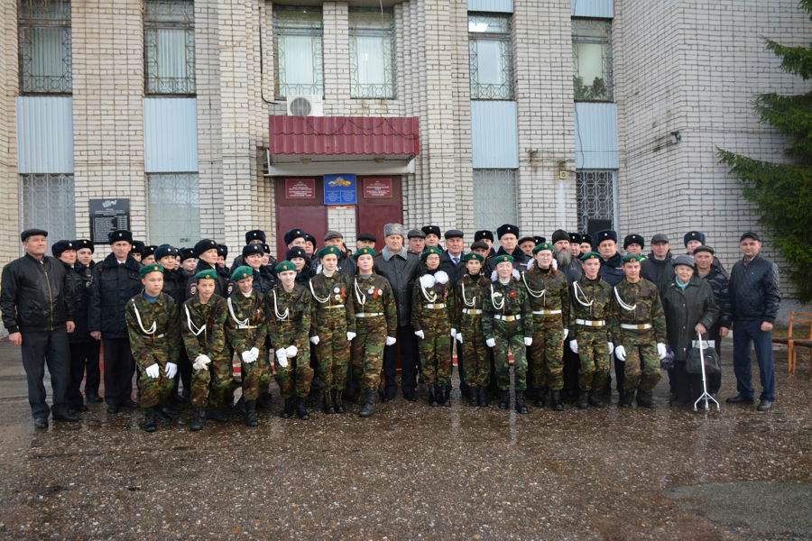 Открытие мемориальной доски ветеранам Великой Отечественной войны, проходившим службу в отделе внутренних дел Вурнарского района