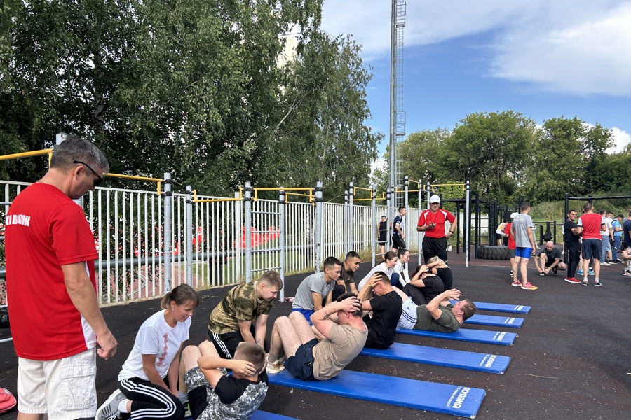 Спорт – норма жизни: в Чебоксарах выносливость и физическую подготовку проверили молодежь и сотрудники силовых структур