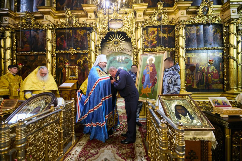 Чувашская митрополия передала икону Управлению Росгвардии