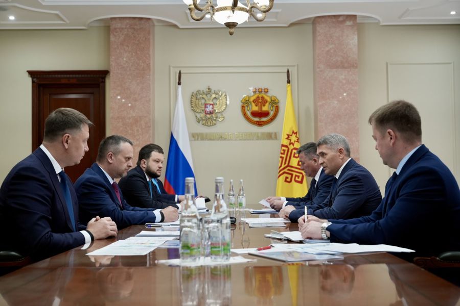 Олег Николаев: Системная поддержка российского правительства помогает развивать дорожно-транспортную сеть республики