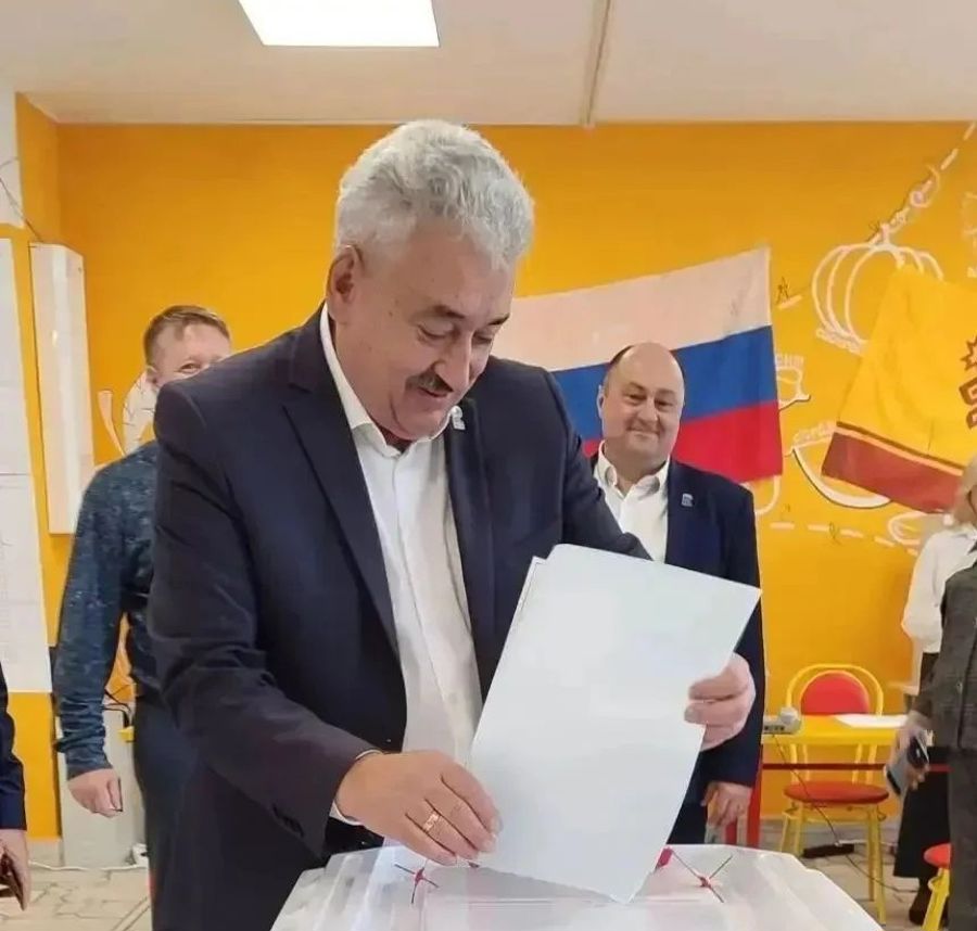 Леонид Черкесов проголосовал на выборах депутатов Госдумы России и Госсовета Чувашии