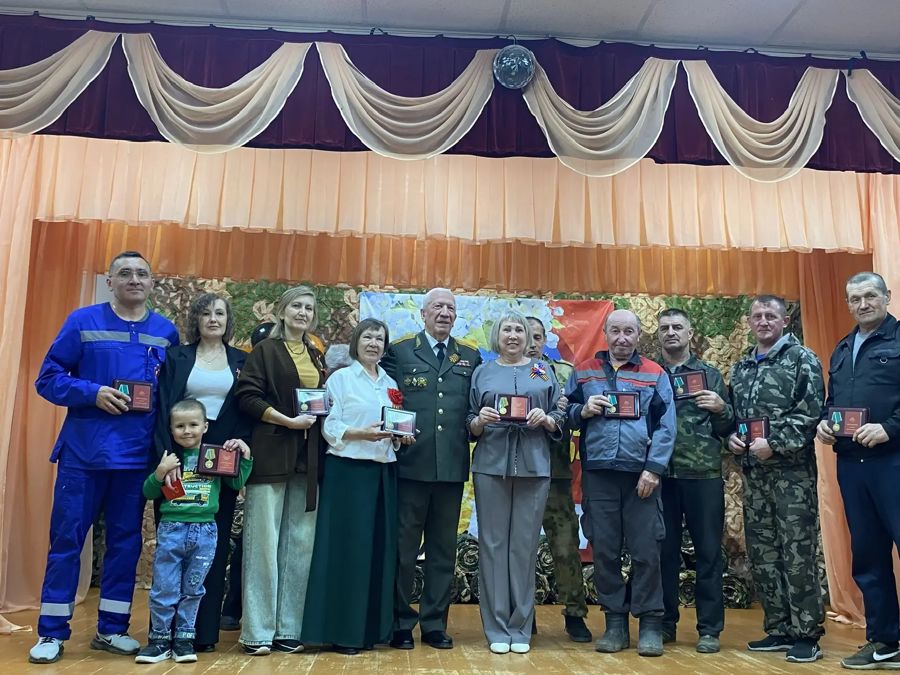 В село Новые Айбеси с визитом прибыл генерал-майор, член Российского комитета ветеранов, председатель Московского регионального отделения «Российского союза ветеранов» Александр Иванович Ерополов