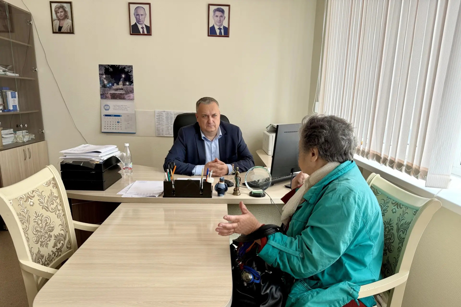 Уполномоченный по правам человека в Чувашской Республике  Сергей Самостюк провел личный прием граждан