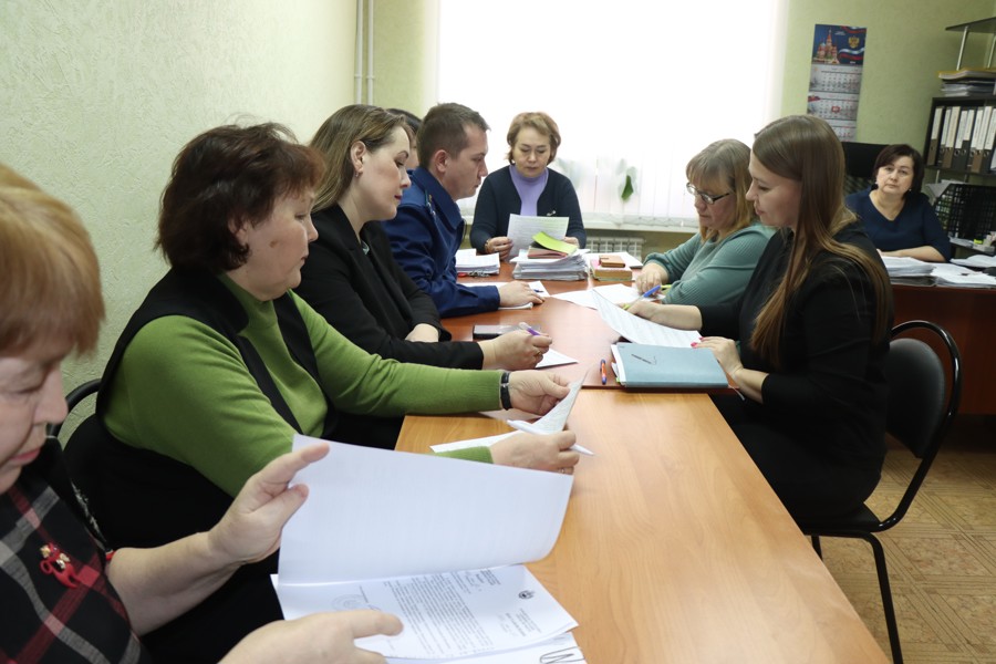 Состоялось очередное заседание Комиссии по делам несовершеннолетних и защите их прав при администрации Ядринского муниципального округа
