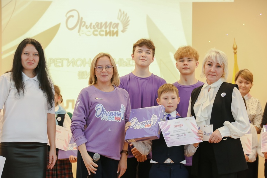 Команда юных эрудитов Шемуршинского округа на интеллектуальной игре