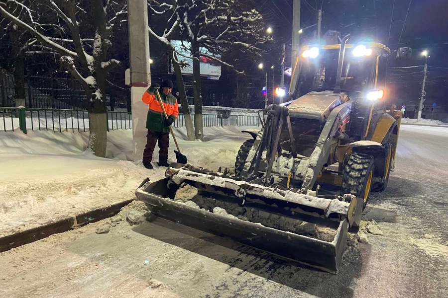АО «Дорэкс» за неделю с улиц города вывезено 12 тыс.кубометров снега