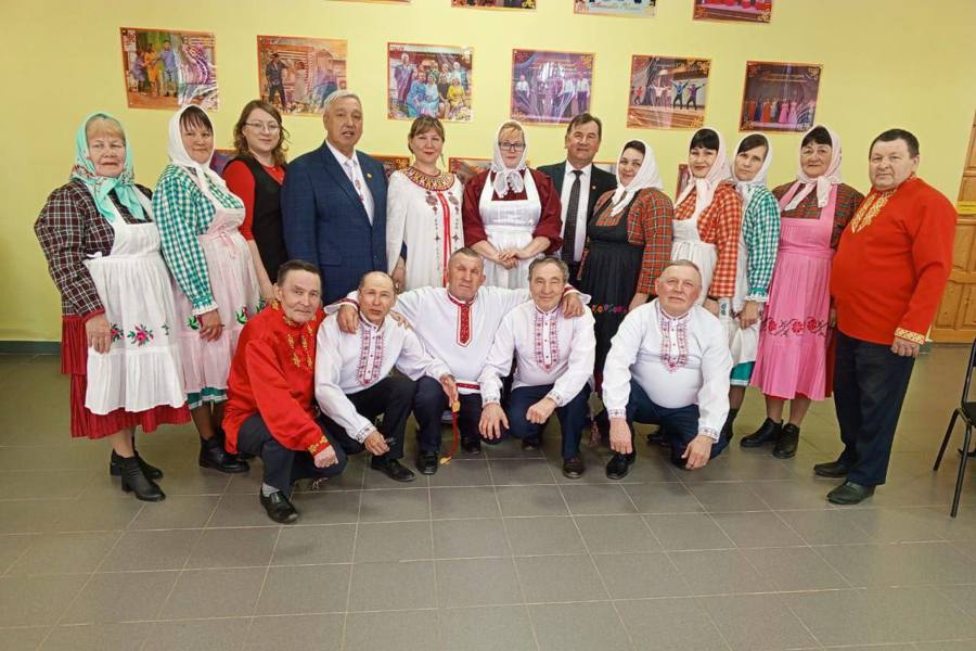 Алефтина Лукианова приняла участие на первом зональном этапе Межрегионального конкурса «Восславим женщину родную! - 2025»