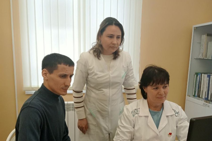 Новый «Земский фельдшер» готов приступить к работе в обновленном ФАПе в Цивильском округе