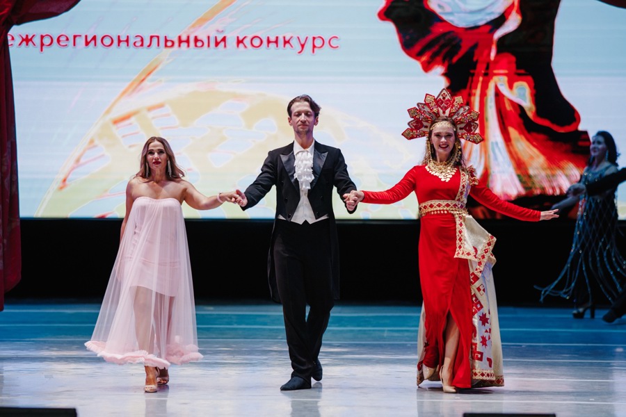 Глава Чувашии Олег Николаев о конкурсе «Я - женщина»: Это признание важнейшей роли женщин в развитии нашего общества