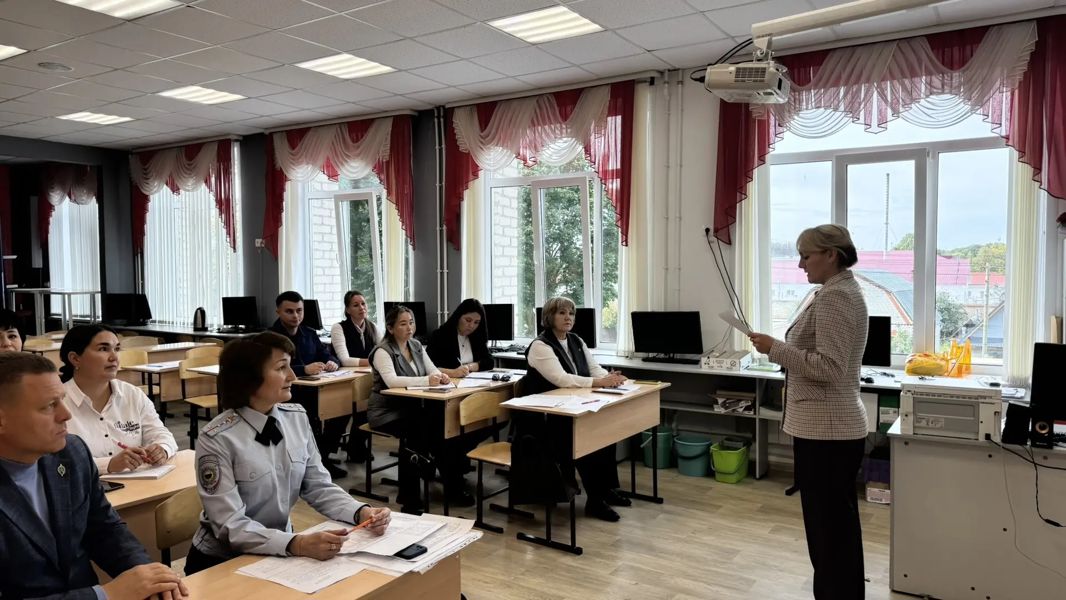 Выездное заседание комиссии по делам несовершеннолетних и защите их прав на базе МБОУ «Цивильская СОШ №2»