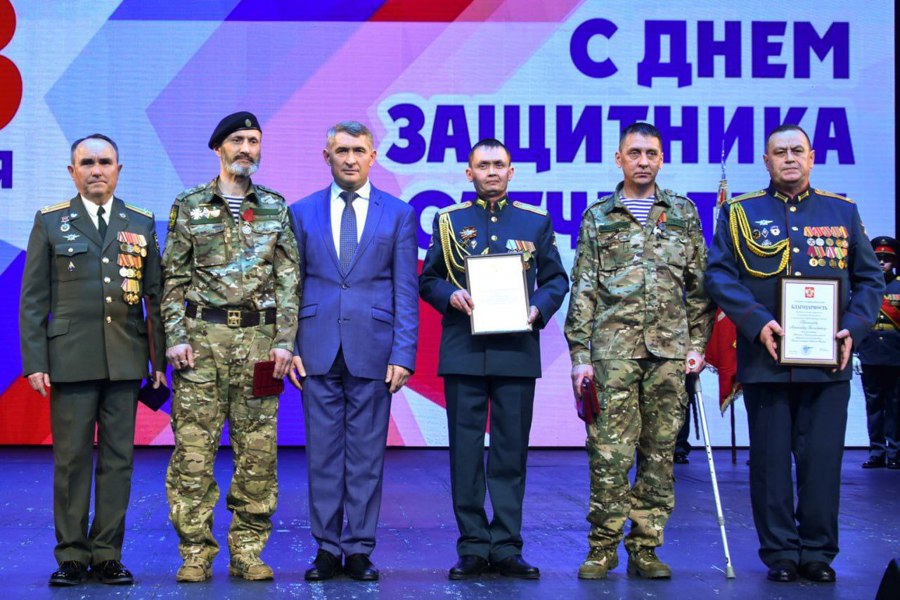 Олег Николаев поздравил участников специальной военной операции с наступающим праздником