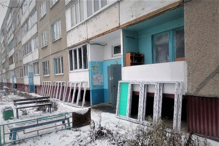 В Ленинском районе ведутся работы по устранению последствий после атаки БПЛА