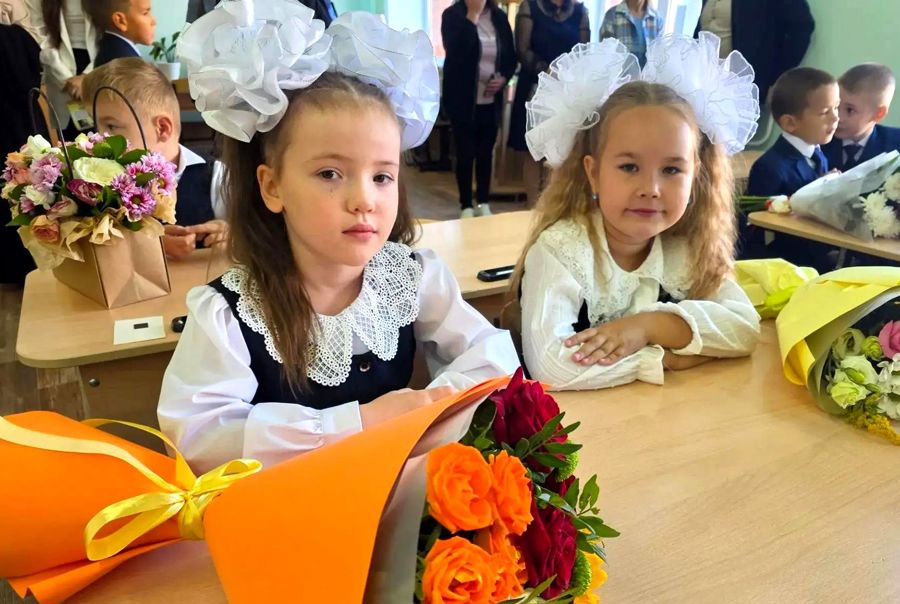 Иван Михопаров поздравляет с Днем знаний
