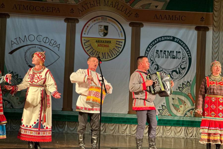 Ансамбль «Уяв» принимает участие в международном фестивале «Алтын-Майдан»