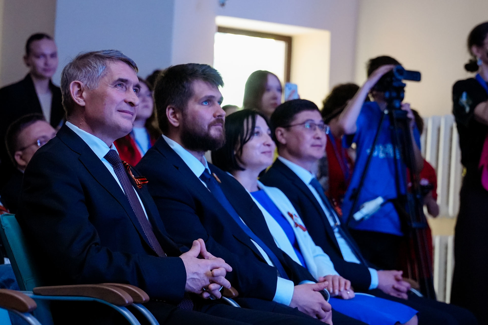 Олег Николаев открыл межрегиональный молодежный фестиваль «МедиаВзлет—2026»