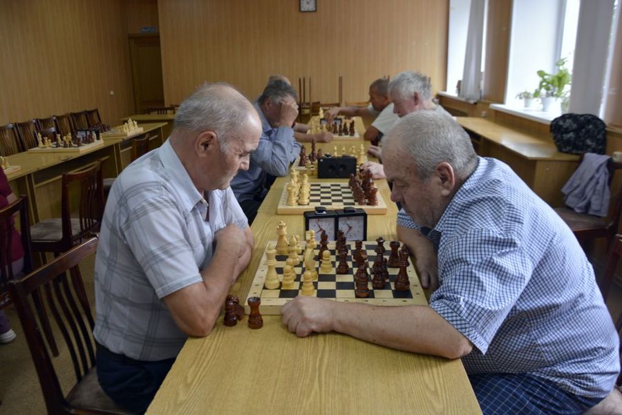Спортивные победы дарят ветеранам округа бодрость духа и отличное настроение