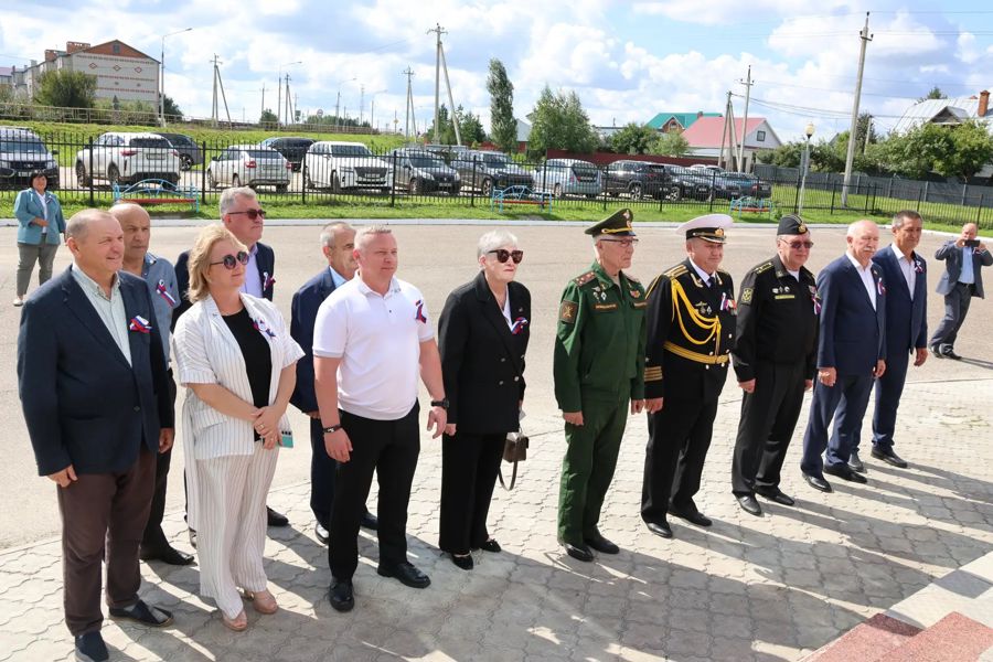 В Комсомольском округе почтили память вице-адмирала Владислава Ильина