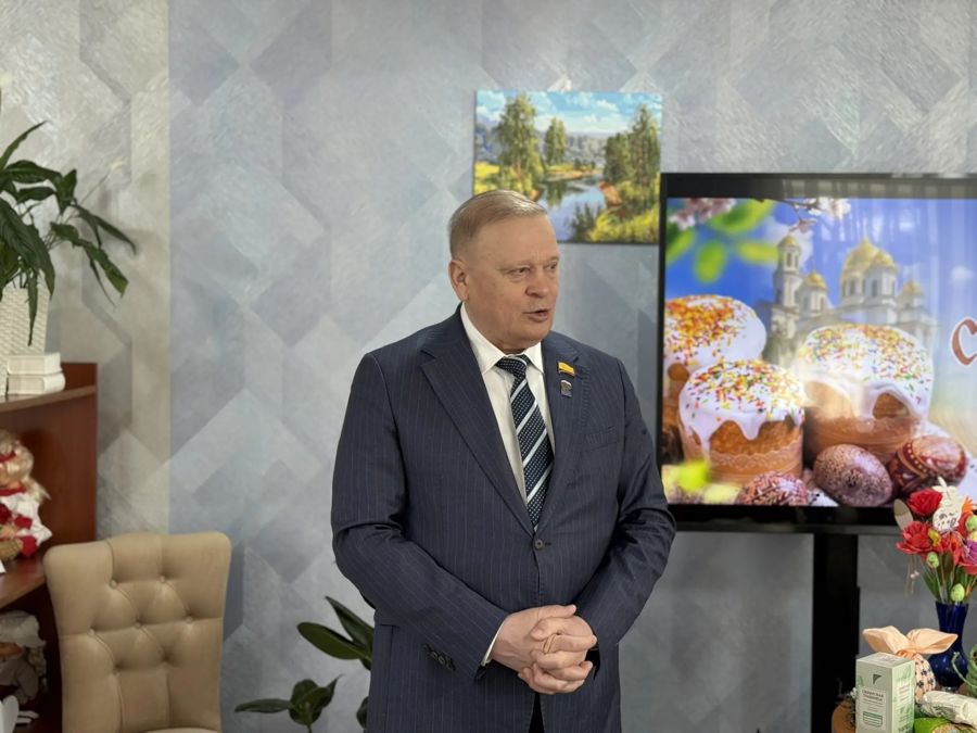 Виктор Горбунов в Шумерле встретился с «серебряными» волонтерами