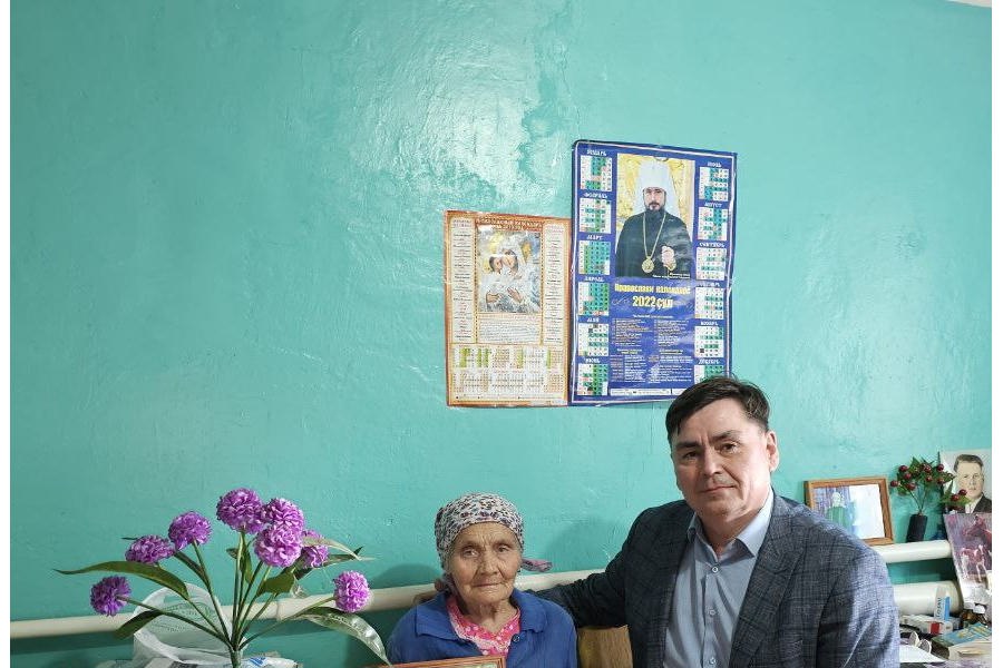 Свой 90-летний юбилей сегодня отметила жительница д. Акташкасы Александрова Галина Ивановна