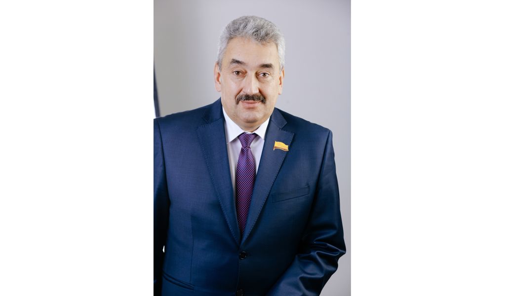 Поздравление Председателя Госсовета Чувашии Леонида Черкесова с Днем ветеринарного работника