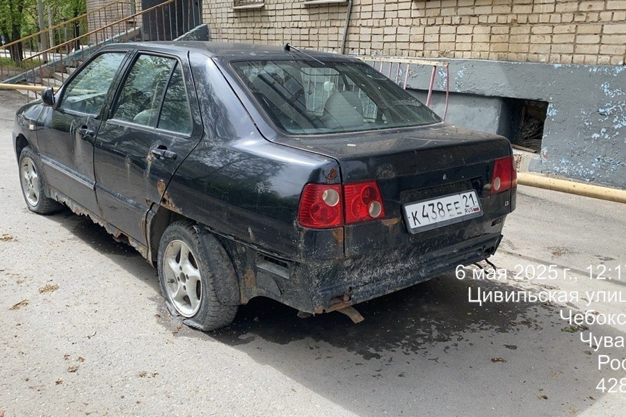 В Чебоксарах продолжаются рейды по выявлению брошенных автомобилей