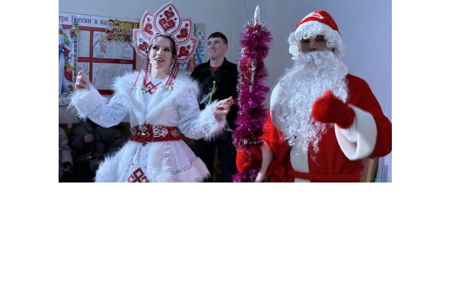 Новый год, новый год — в сказку добрую зовет!