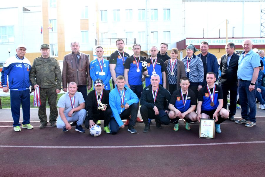 Стали известны победители и призеры командного первенства открытого турнира по мини-футболу