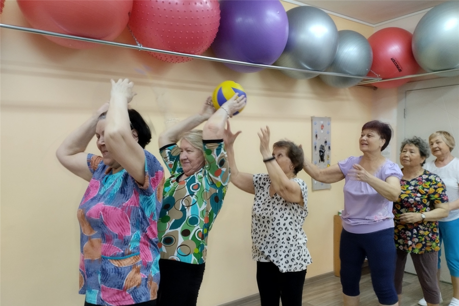 В Новочебоксарске пенсионеры приняли участие в спортивном мероприятии «Мы за здоровый образ жизни!»