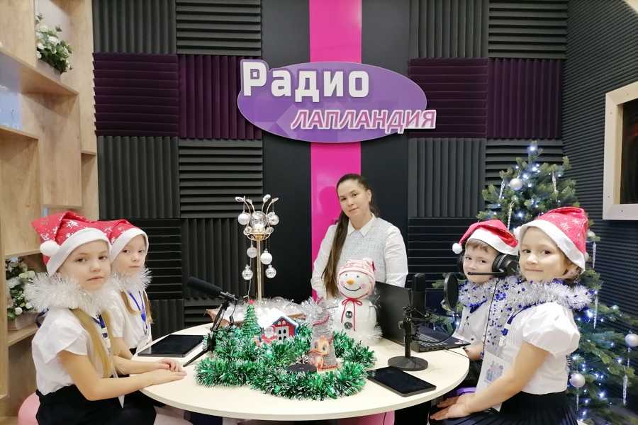 В радиорубках чебоксарских детских садов заработало новогоднее радио