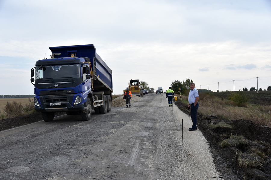 Проводится ремонт части дорог, поврежденных при строительстве трассы М-12 в Ибресинском округе