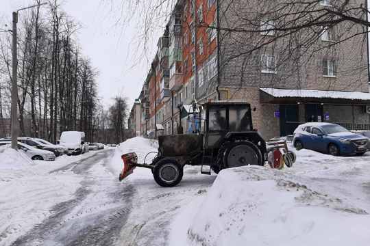 Уборка снега в Калининском районе