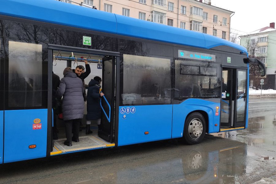 Тестовый  троллейбус «КАМАЗ» вышел в первый рейс с пассажирами
