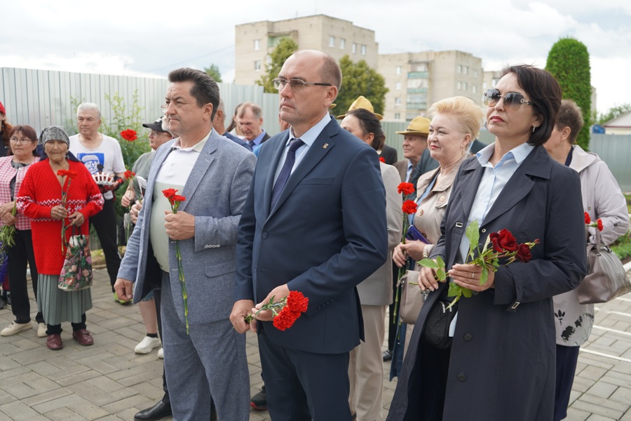 В Мариинско-Посадском округе почтили память летчика-космонавта Андрияна Григорьевича Николаева