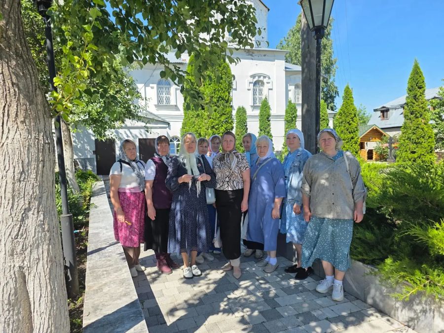 Духовное путешествие: участницы женсовета посетили святые места Алатыря