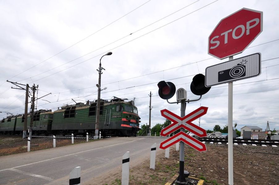 Горьковская железная дорога бьет тревогу: аварийность на переездах выросла в 4 раза
