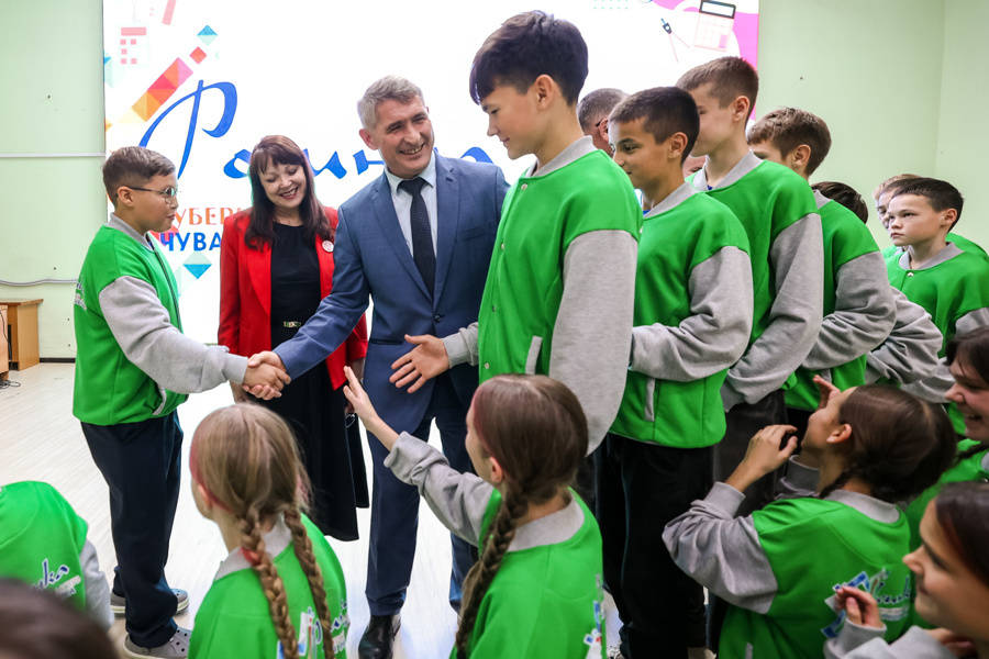 Олег Николаев: «Губернаторский лагерь» – возможность самореализации молодежи Чувашии Олег Николаев: «Губернаторский лагерь» – возможность самореализации молодежи Чувашии