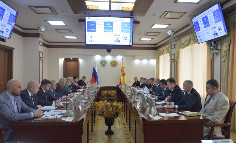 Развитие пассажирского транспорта в республике обсудили в рамках «расширенного правительства»