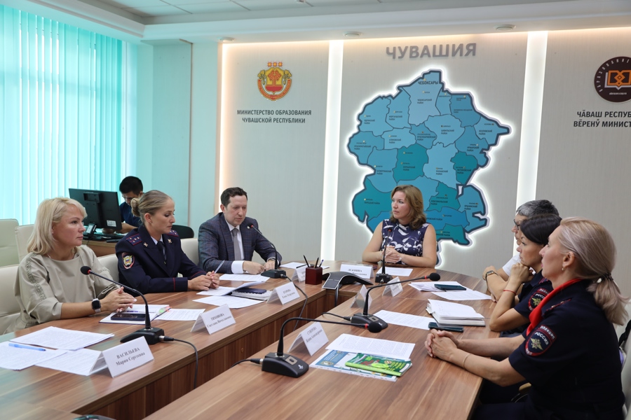 Руководитель аппарата Уполномоченного принял участие в Едином республиканском родительском дне