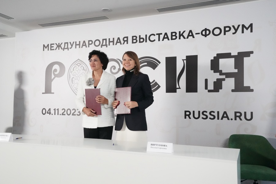 Вышитая карта России станет одним из главных символов Международной выставки-форума “Россия”