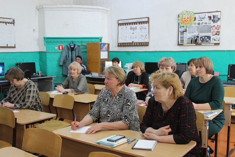 В Урмарском муниципальном округе прошел Единый информационный день