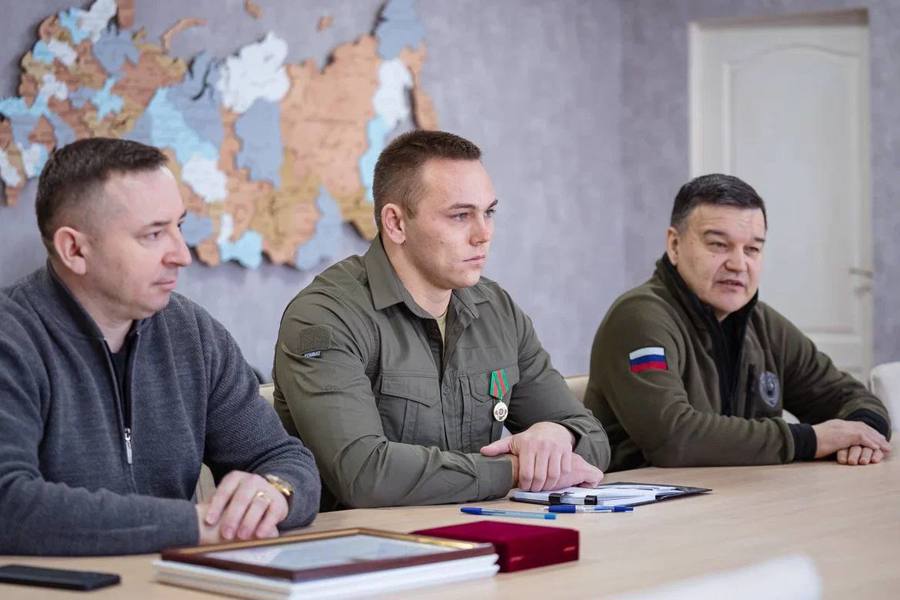 Официальный представитель Чувашии на территории Запорожской области Кирилл Мухин удостоен медали ордена «За заслуги перед Запорожской областью»