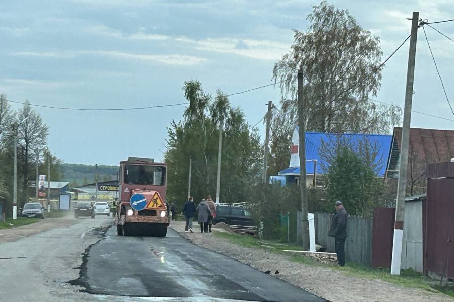Продолжаются работы по ремонту автодорог