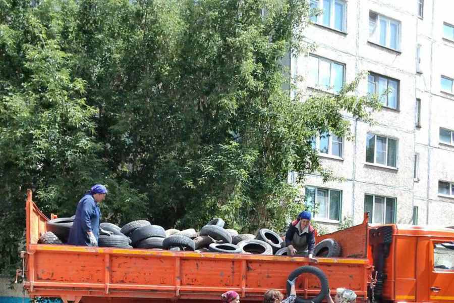 В Чебоксарах проводятся рейды по освобождению парковочных мест от шин и блокираторов