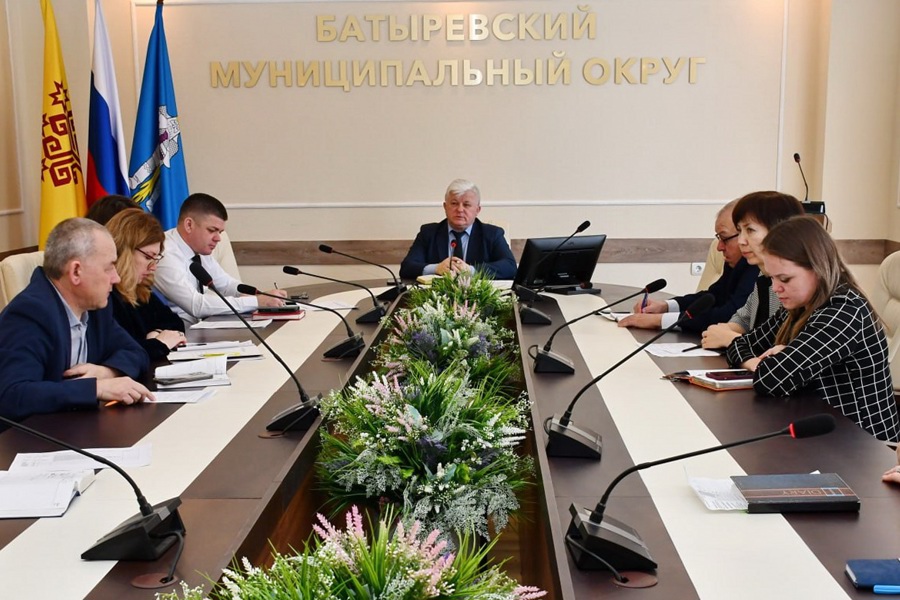 В администрации Батыревского муниципального округа прошло еженедельное рабочее совещание