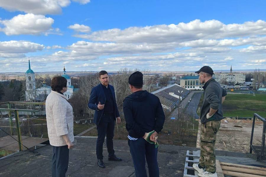 Павел Викторович проинспектировал ход работ в МАУ «Алатырский городской Дворец культуры»