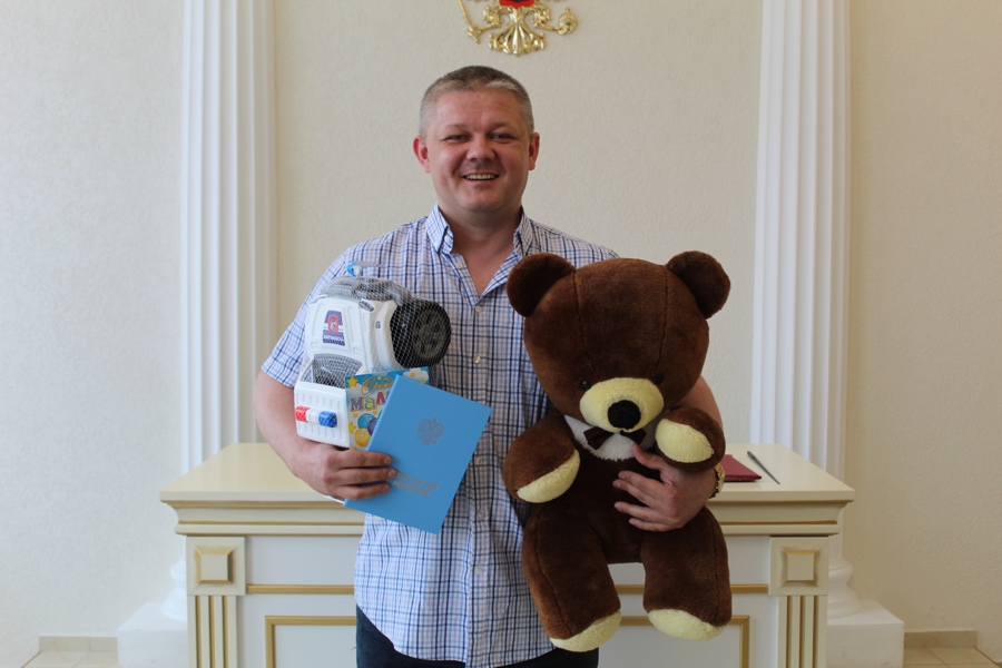В Международный день защиты детей в Московском районе г. Чебоксары зарегистрирован 800-ый новорожденный